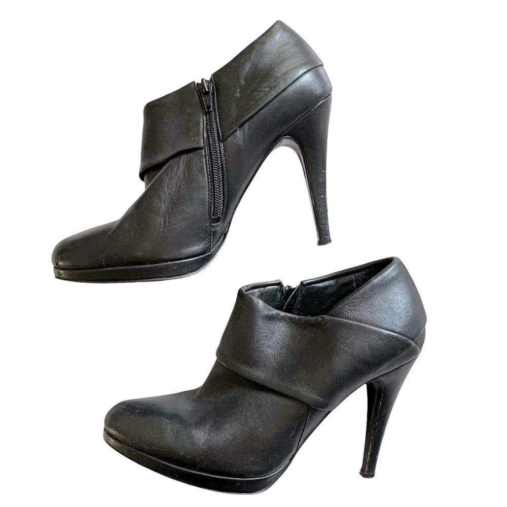 André black leather stiletto 8 leather zip closure ankle bootie minimalist​​​